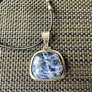 Silpada necklace.❎